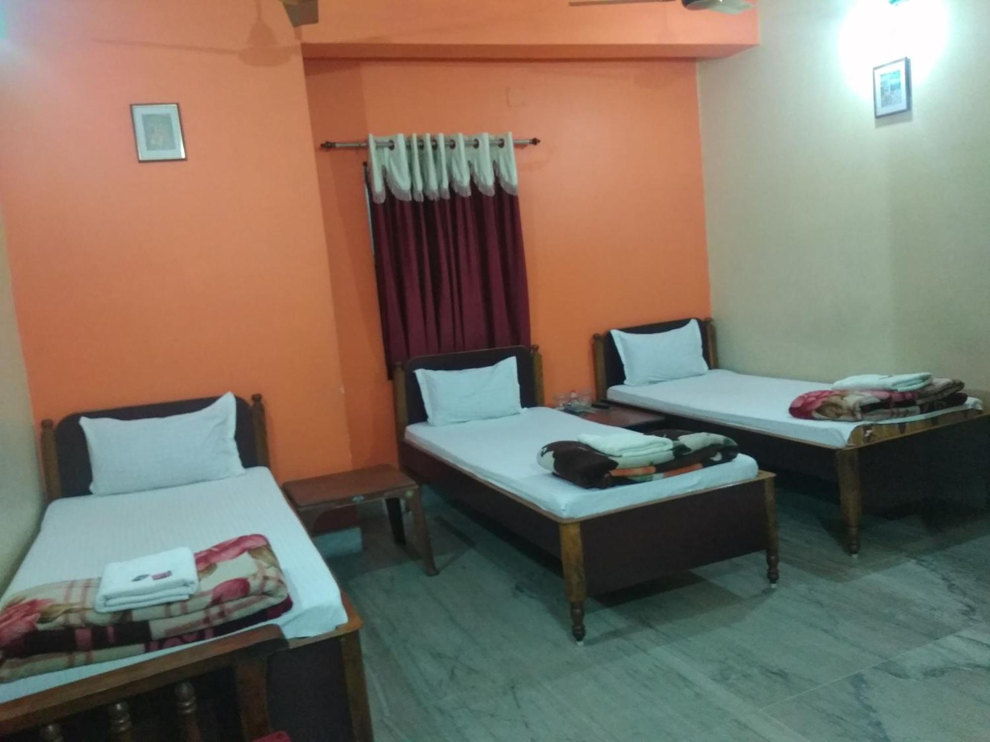 Hotel Chandrakala Regency 300 Meters From Dhanbad Railway Ngoại thất bức ảnh