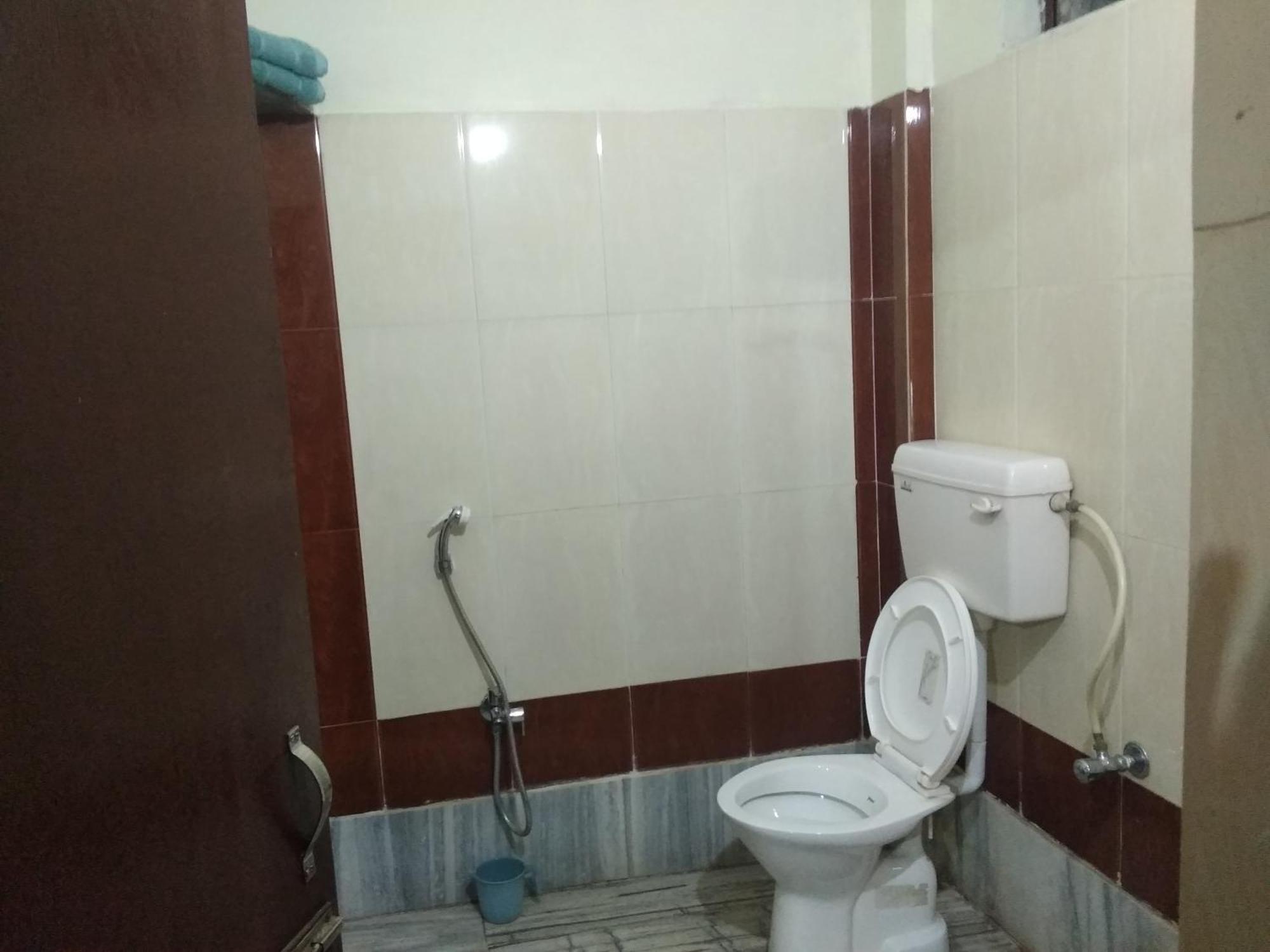 Hotel Chandrakala Regency 300 Meters From Dhanbad Railway Ngoại thất bức ảnh
