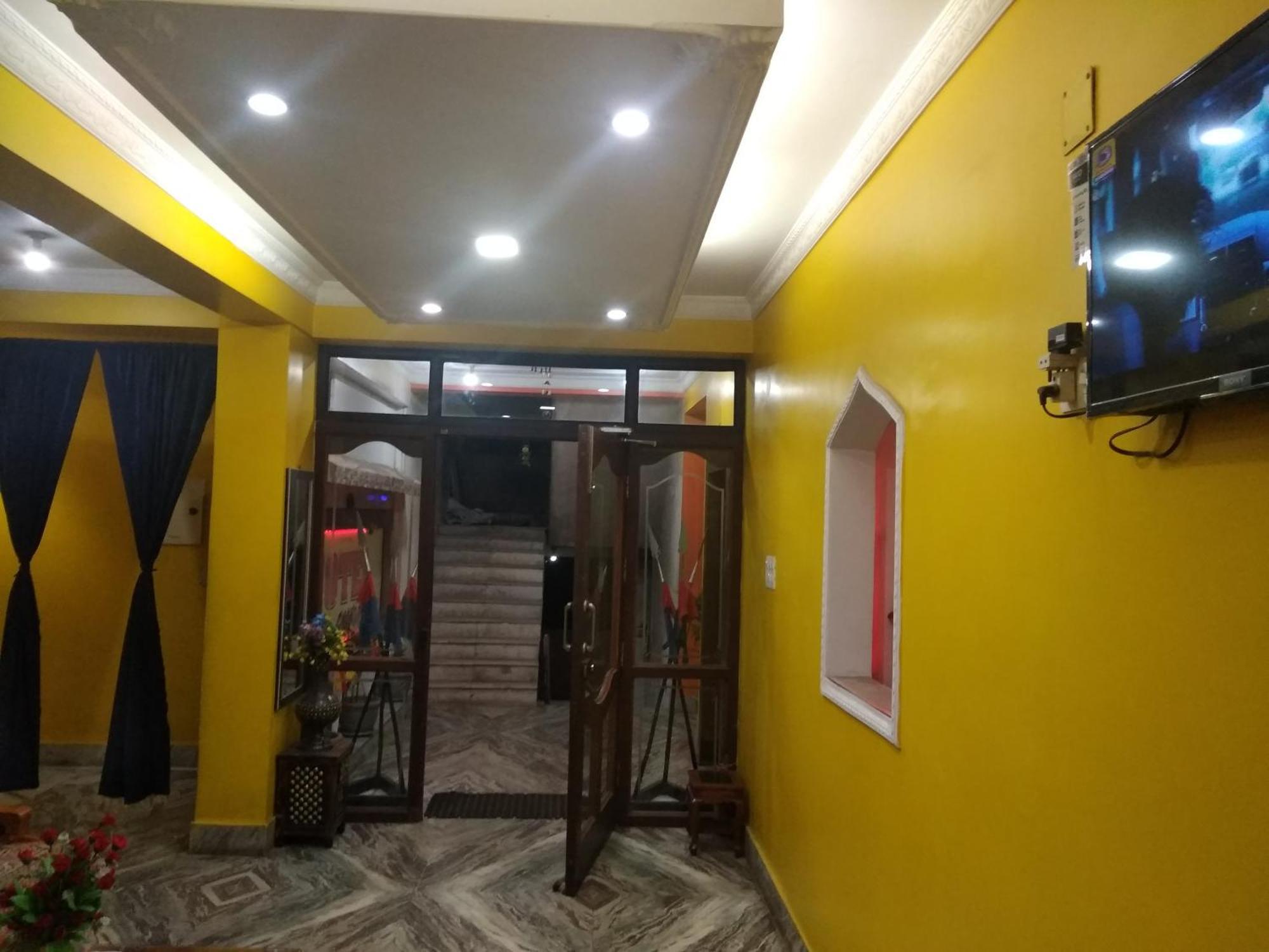 Hotel Chandrakala Regency 300 Meters From Dhanbad Railway Ngoại thất bức ảnh